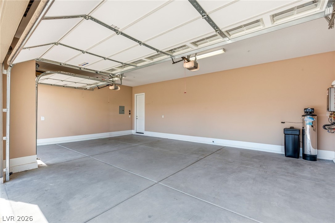 2711 Canvas Sky Street