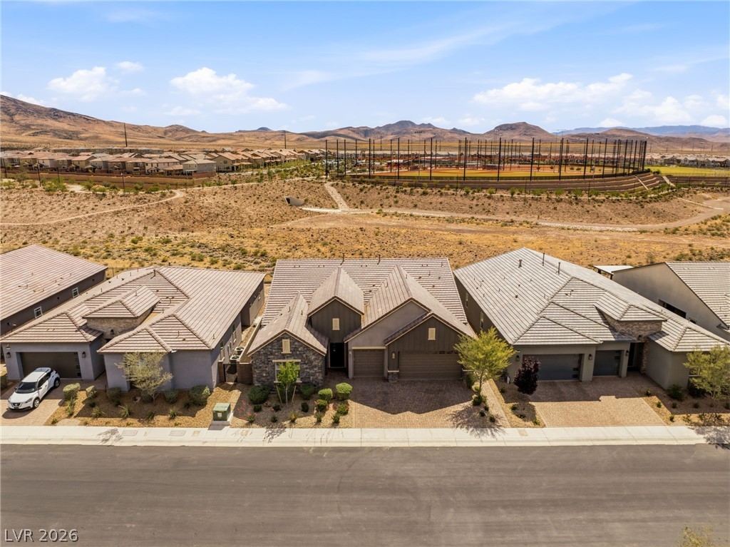 2711 Canvas Sky Street
