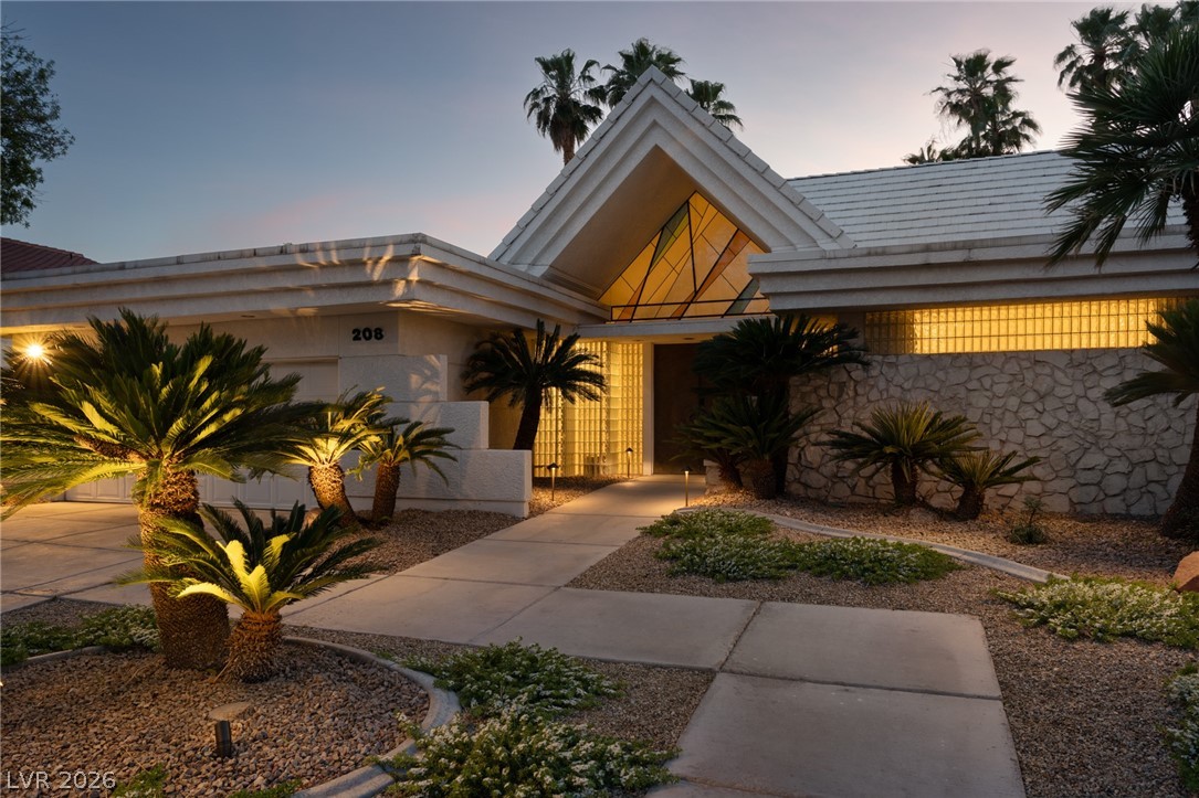 208 Desert View Street