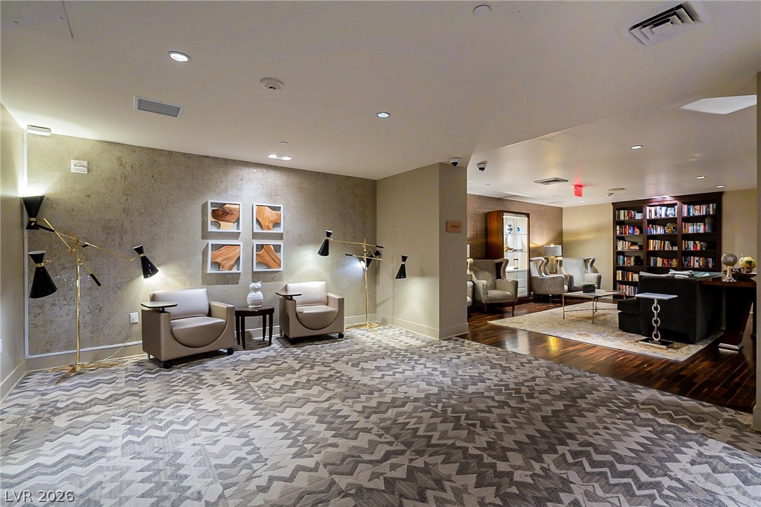 8255 Las Vegas Boulevard 502