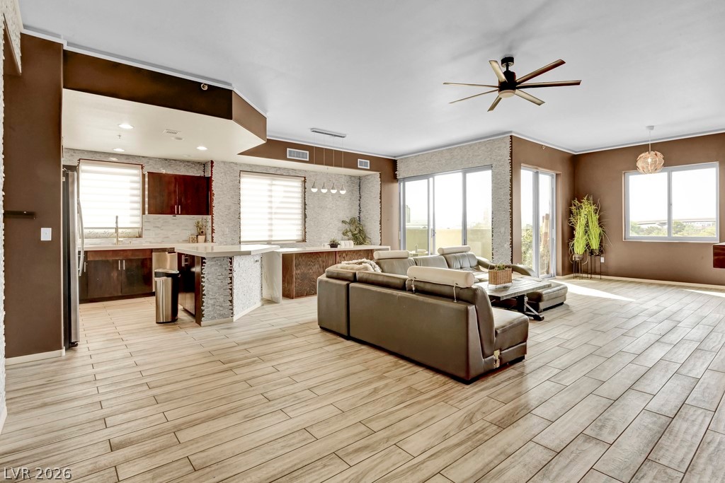 8255 Las Vegas Boulevard 502