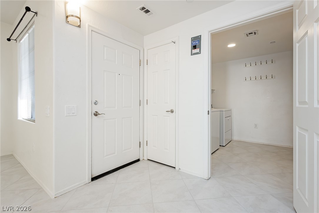 6868 Sky Pointe Drive 1084