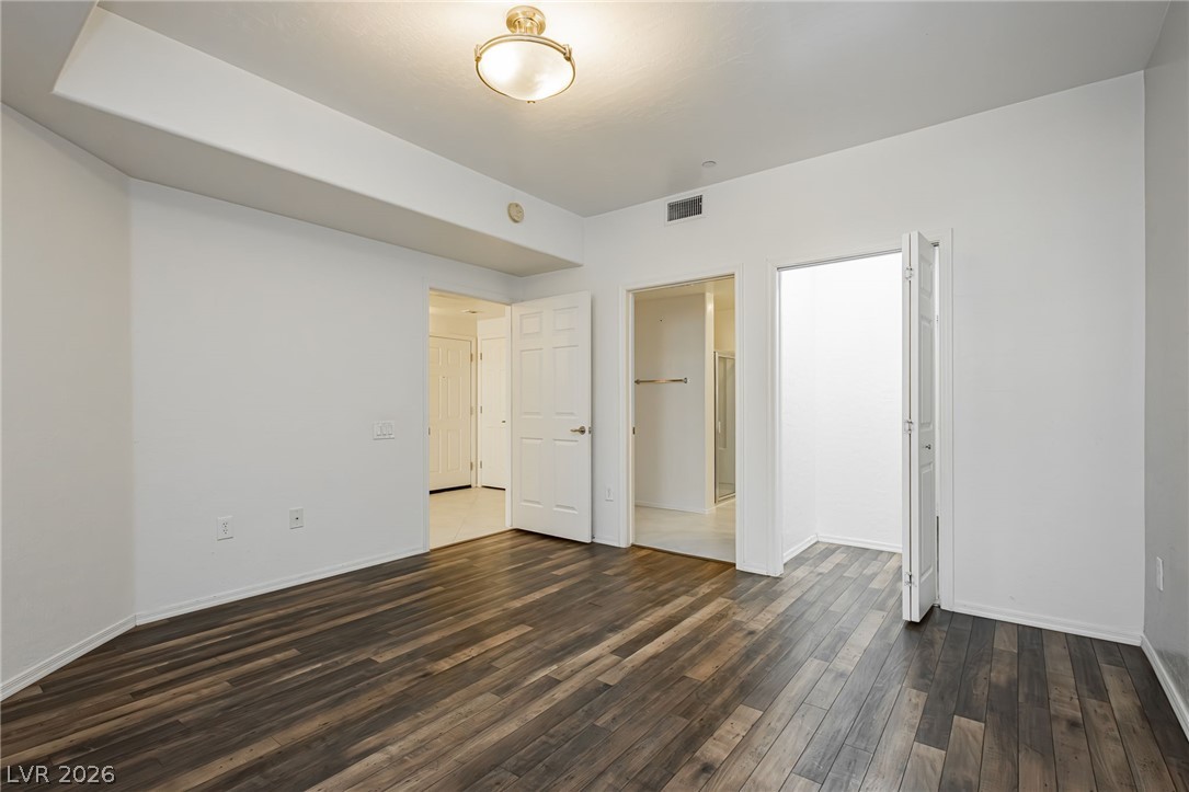 6868 Sky Pointe Drive 1084