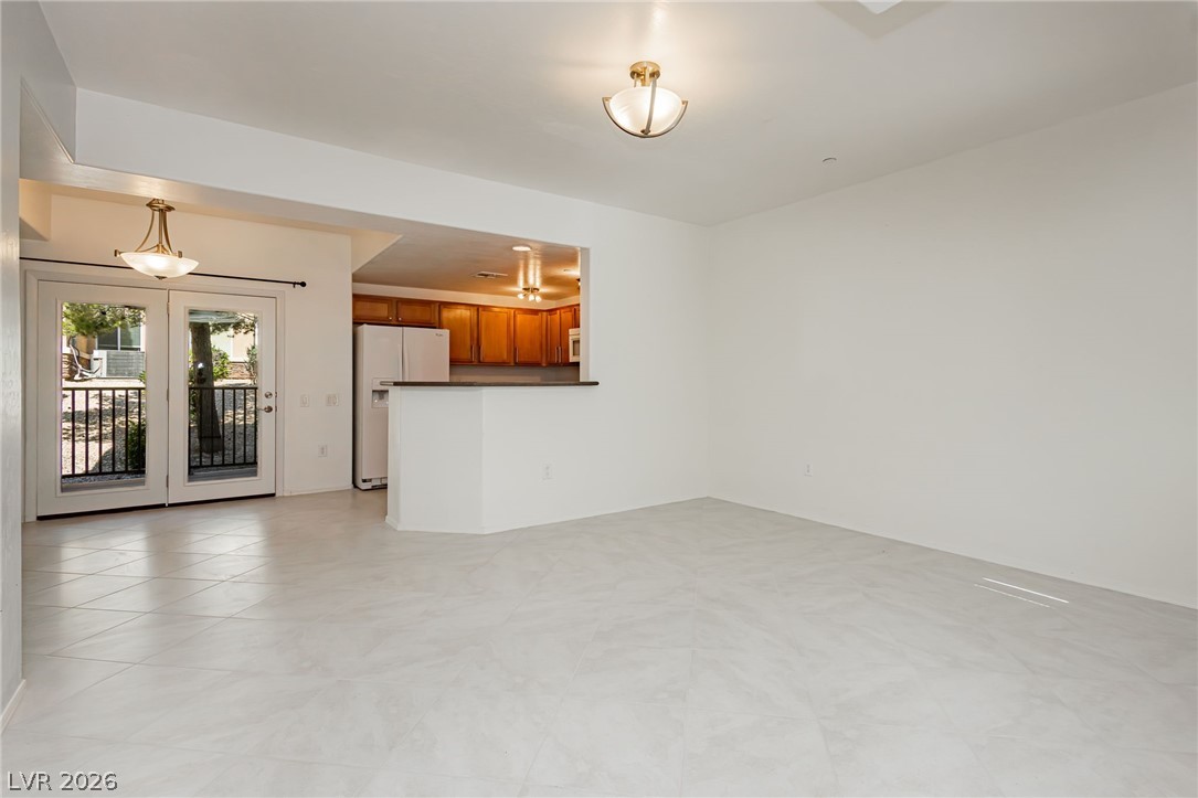 6868 Sky Pointe Drive 1084