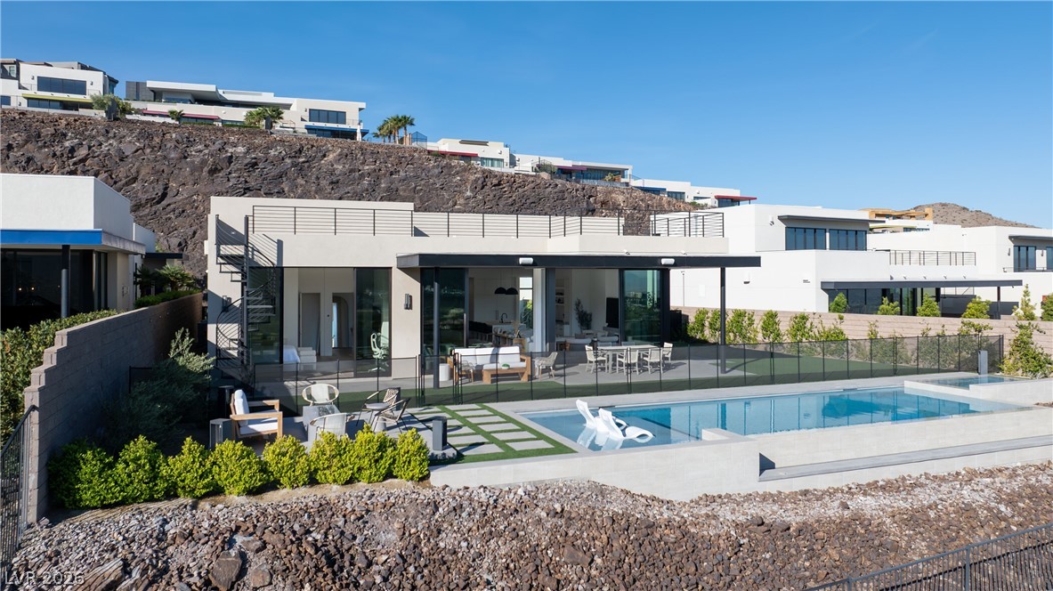 670 Blackrock Rim Drive