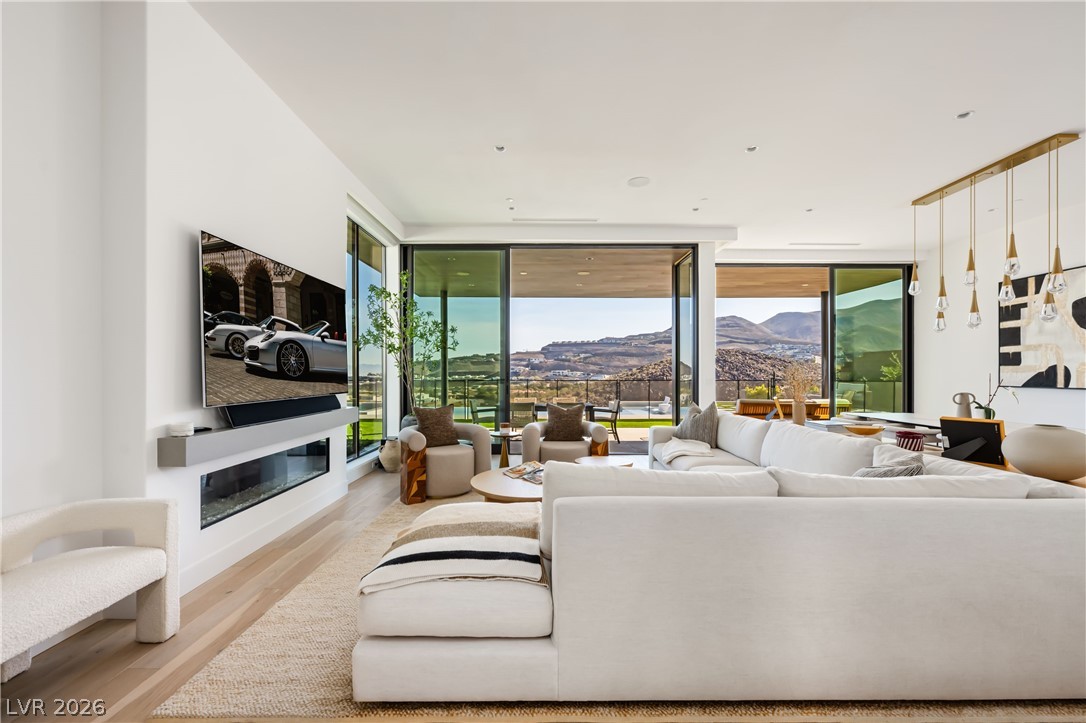 670 Blackrock Rim Drive