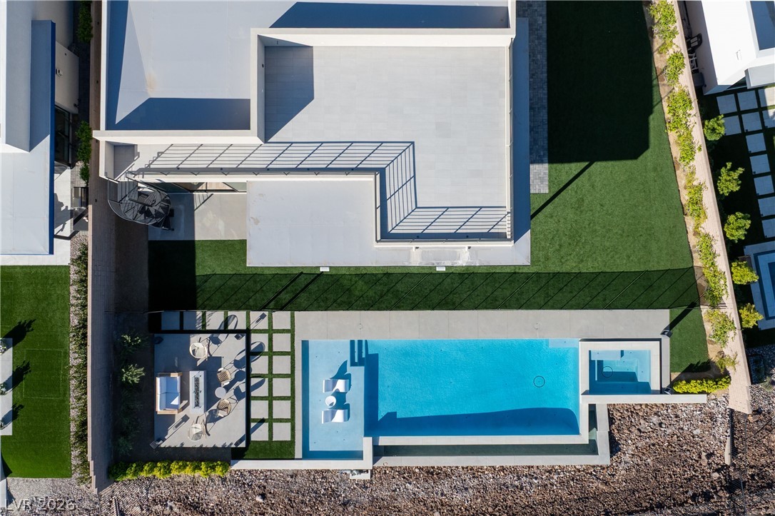 670 Blackrock Rim Drive