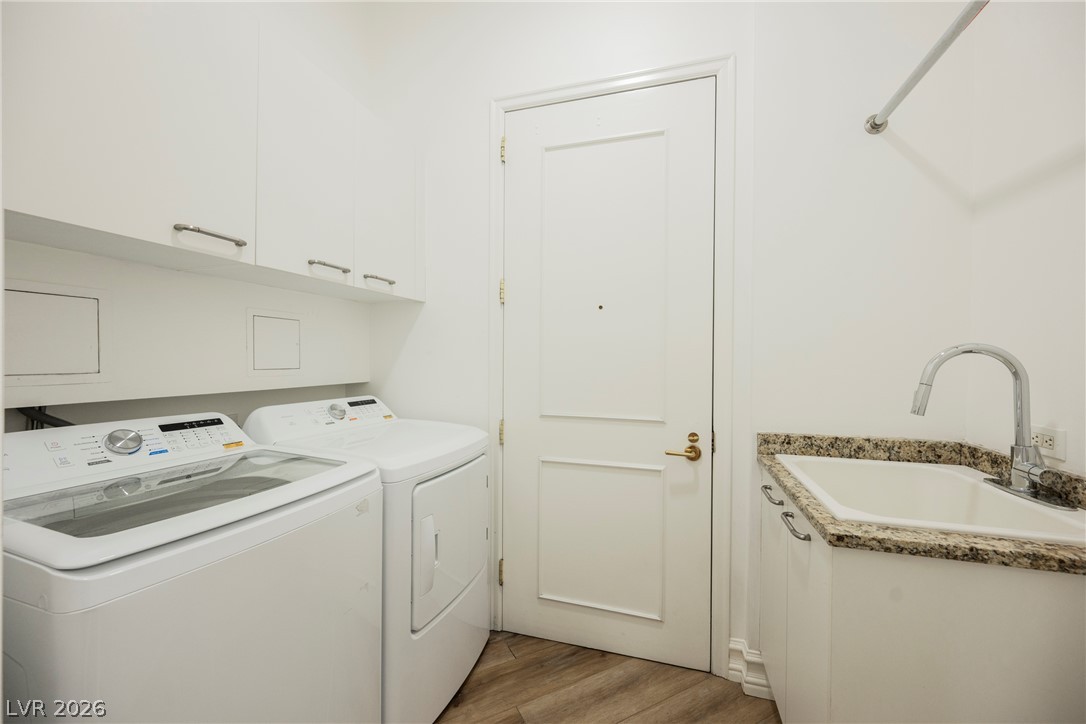 2747 Paradise Road 104
