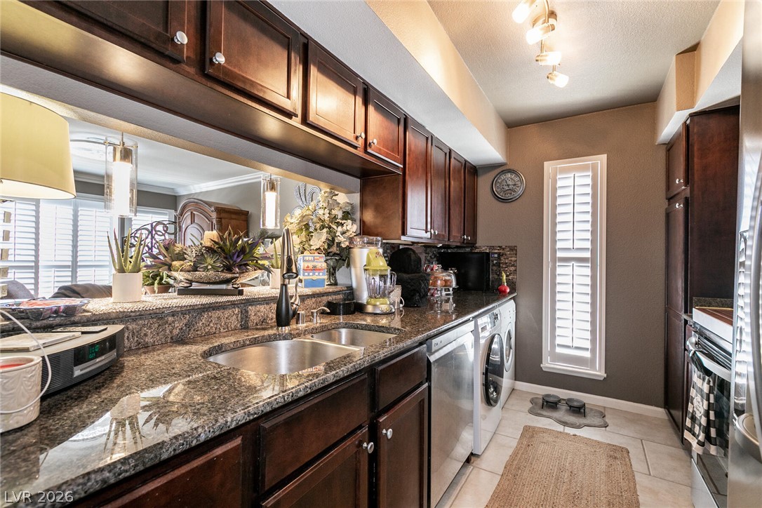 2838 Geary Place 4008