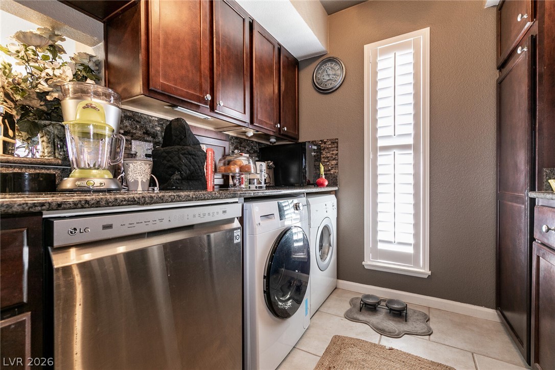 2838 Geary Place 4008