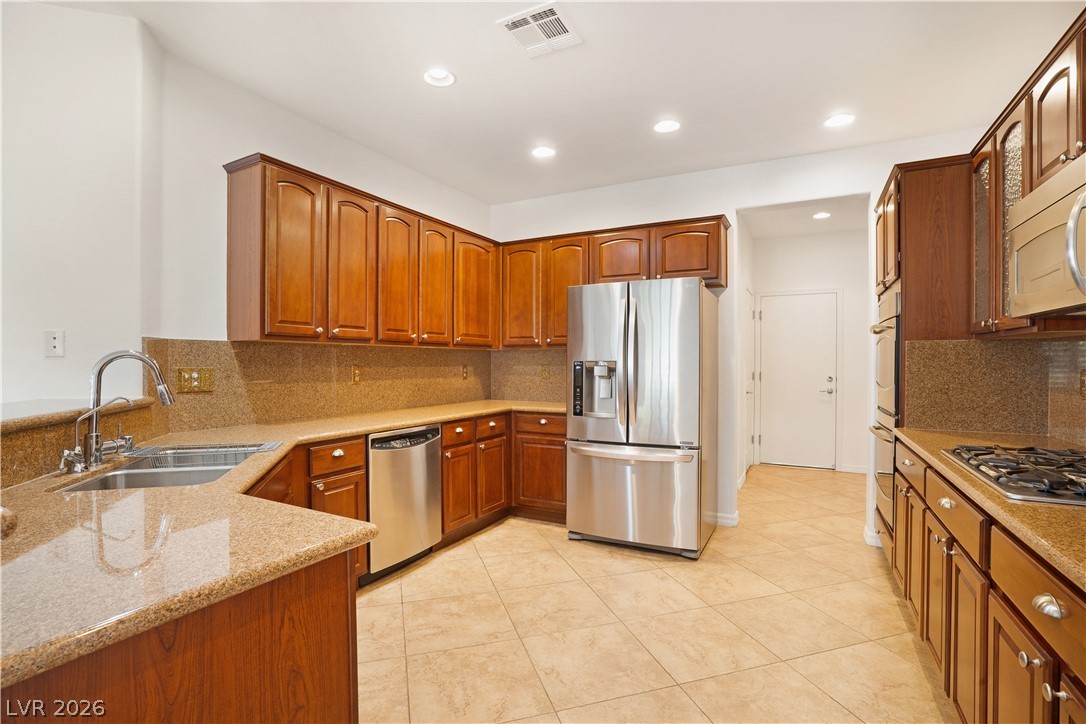 2353 Orangeburg Place