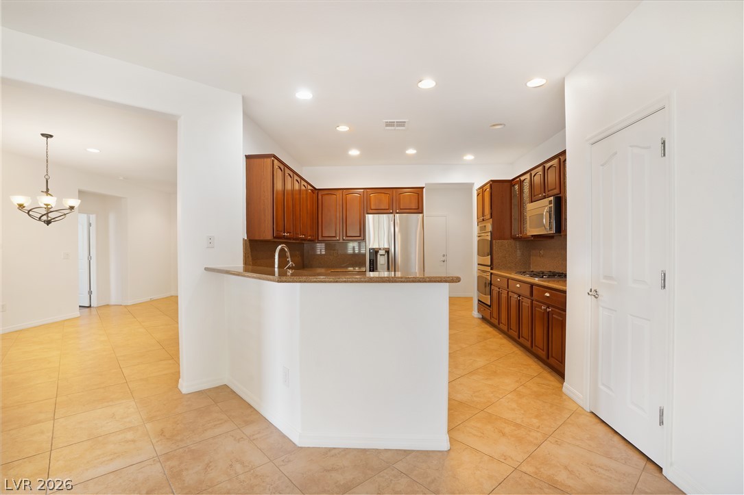2353 Orangeburg Place