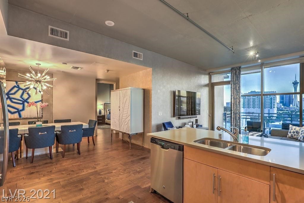 353 East Bonneville Avenue 1002