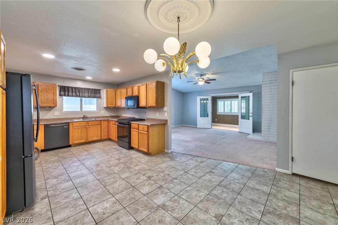 1824 Saylor Way