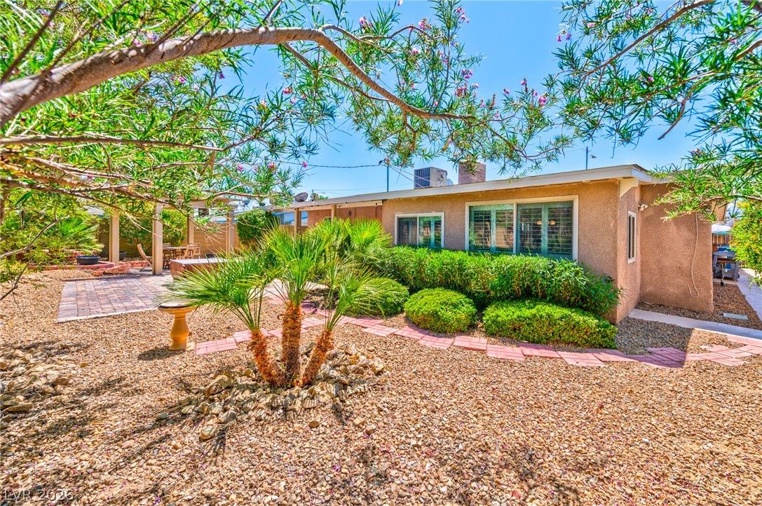 1824 Saylor Way