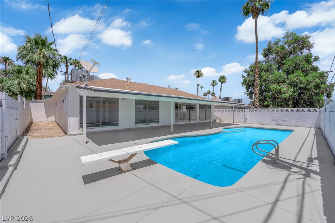1524 Bonita Avenue
