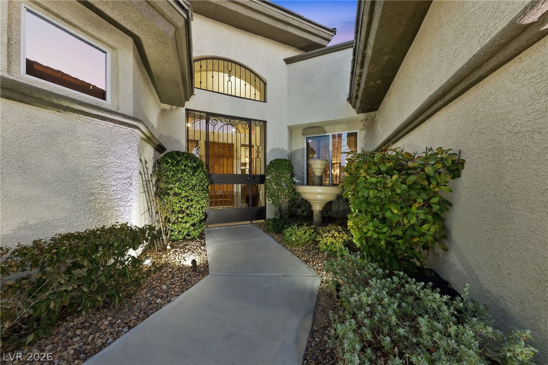 9253 Canyon Mesa Drive