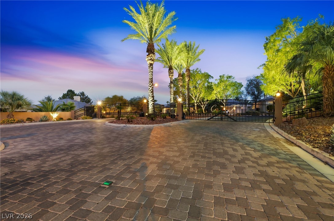 9253 Canyon Mesa Drive