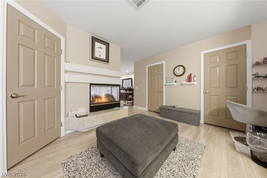 7936 Avalon Mist Street