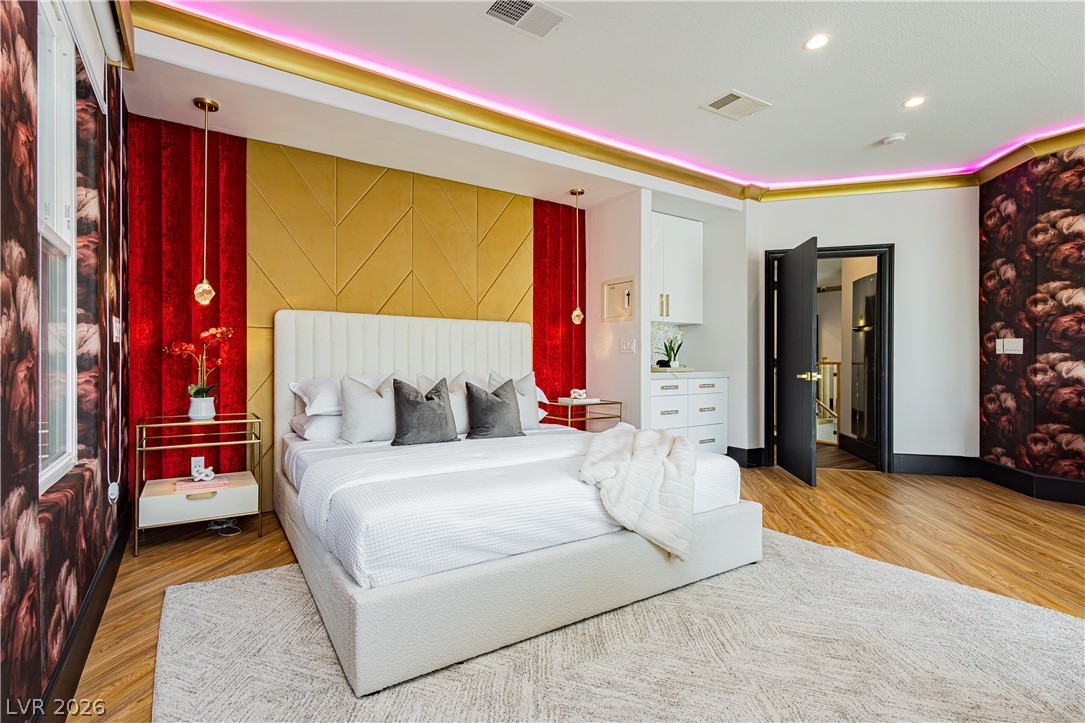 9498 Malasana Court