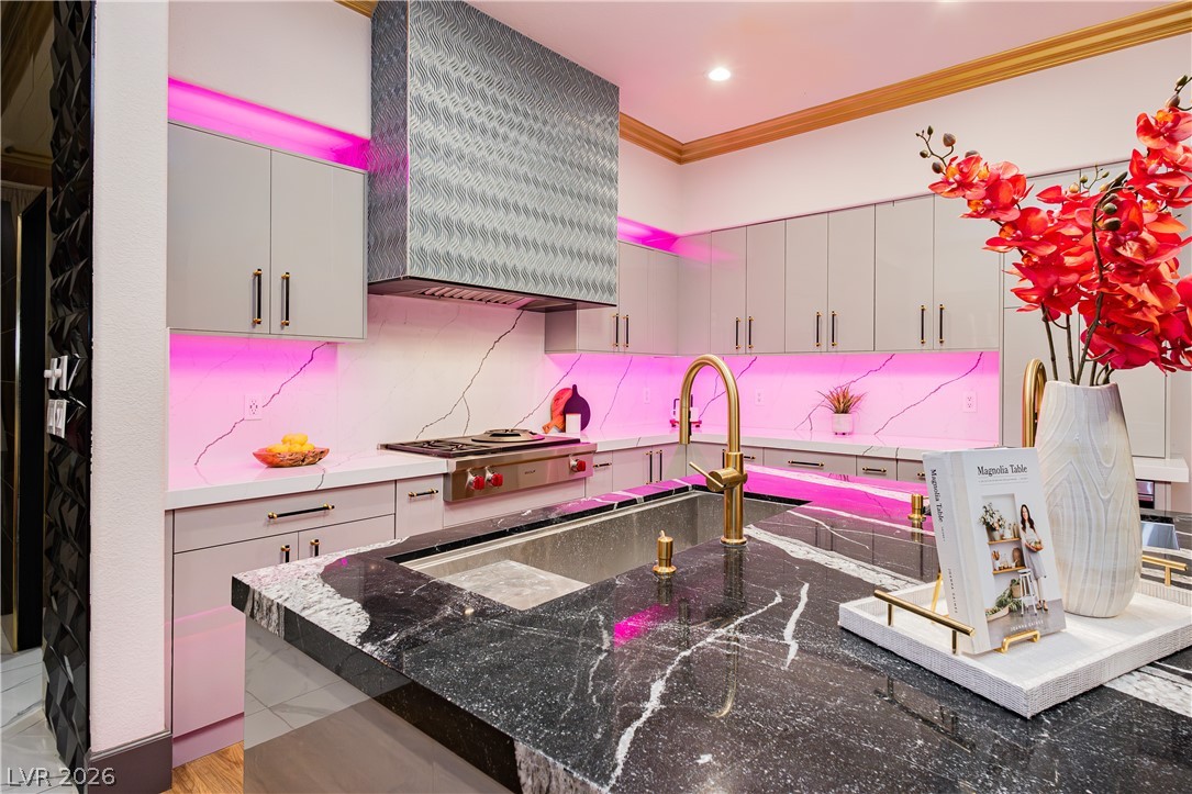 9498 Malasana Court