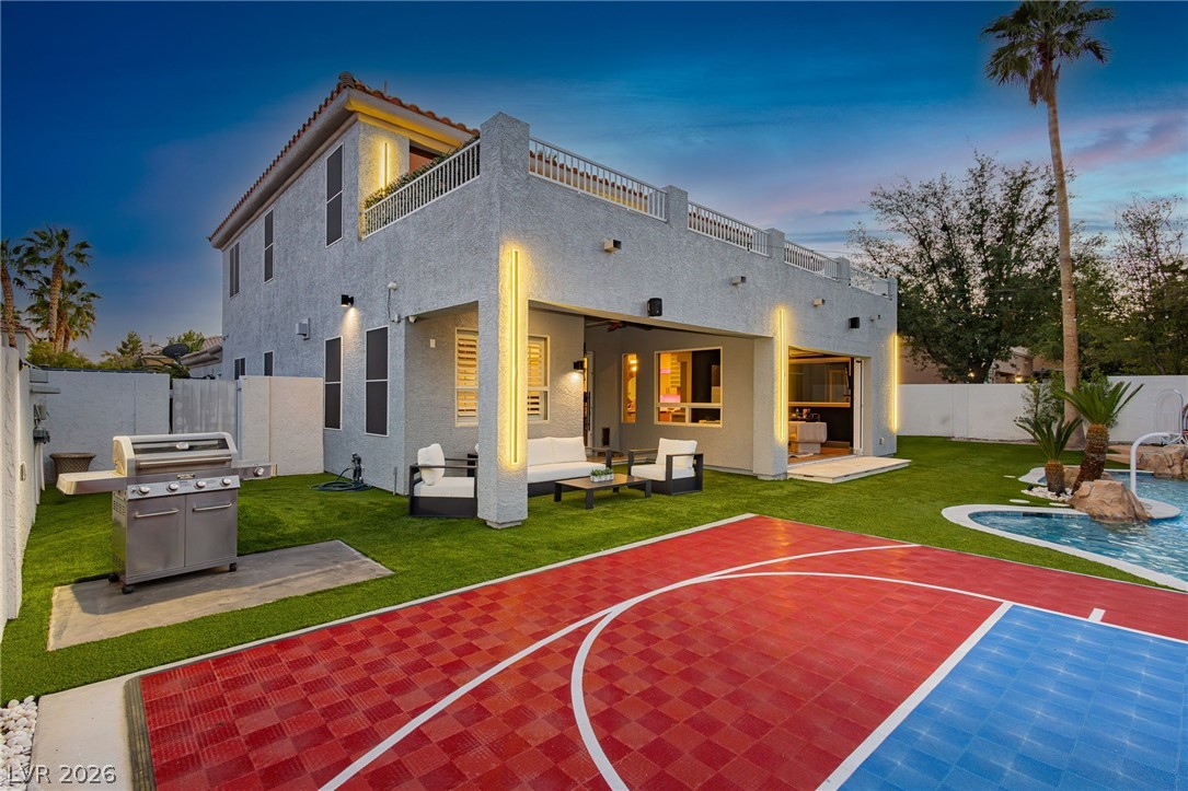 9498 Malasana Court