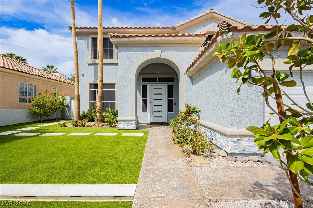 9498 Malasana Court