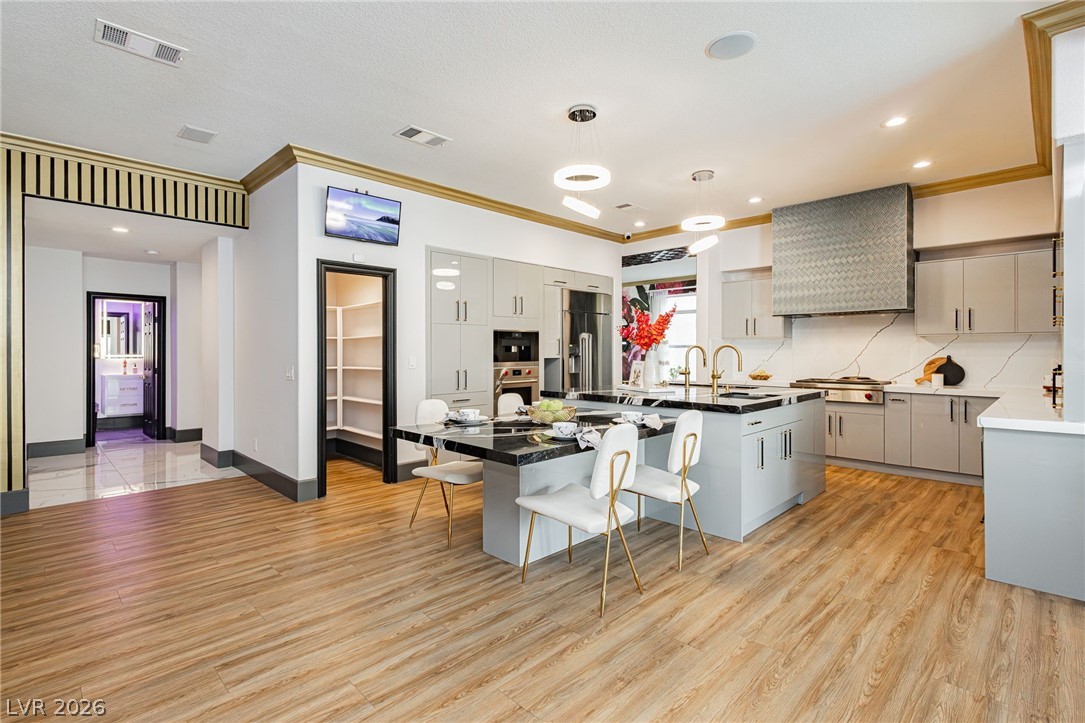 9498 Malasana Court