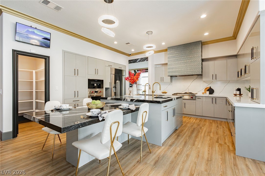 9498 Malasana Court