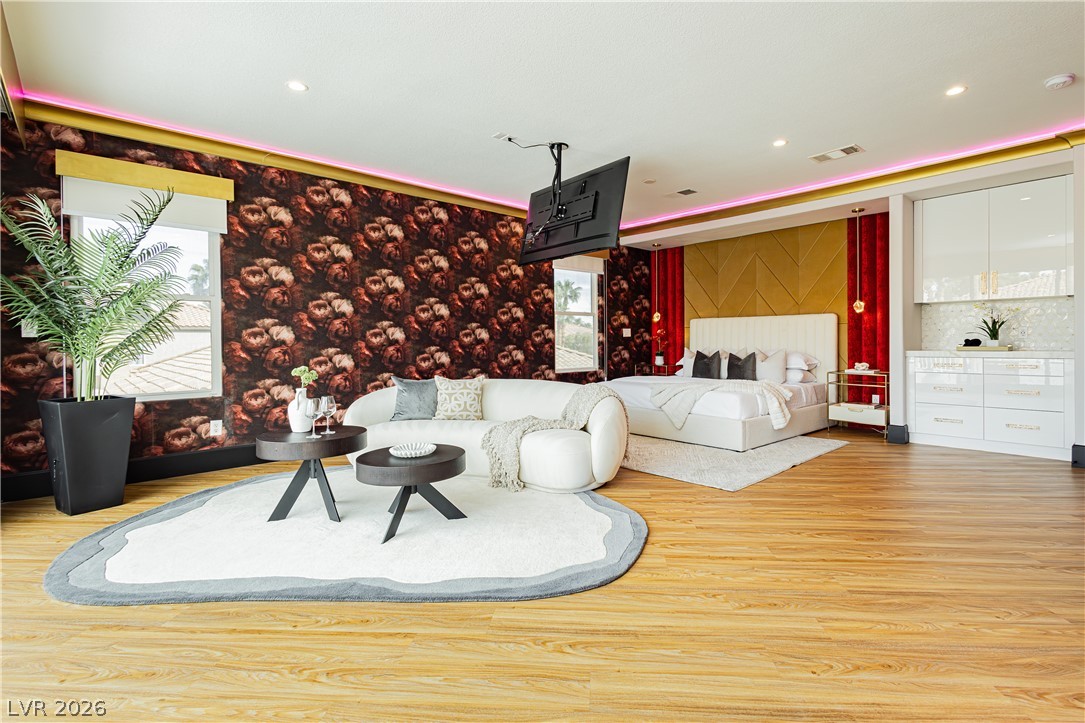 9498 Malasana Court