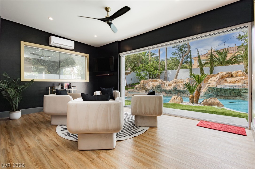 9498 Malasana Court