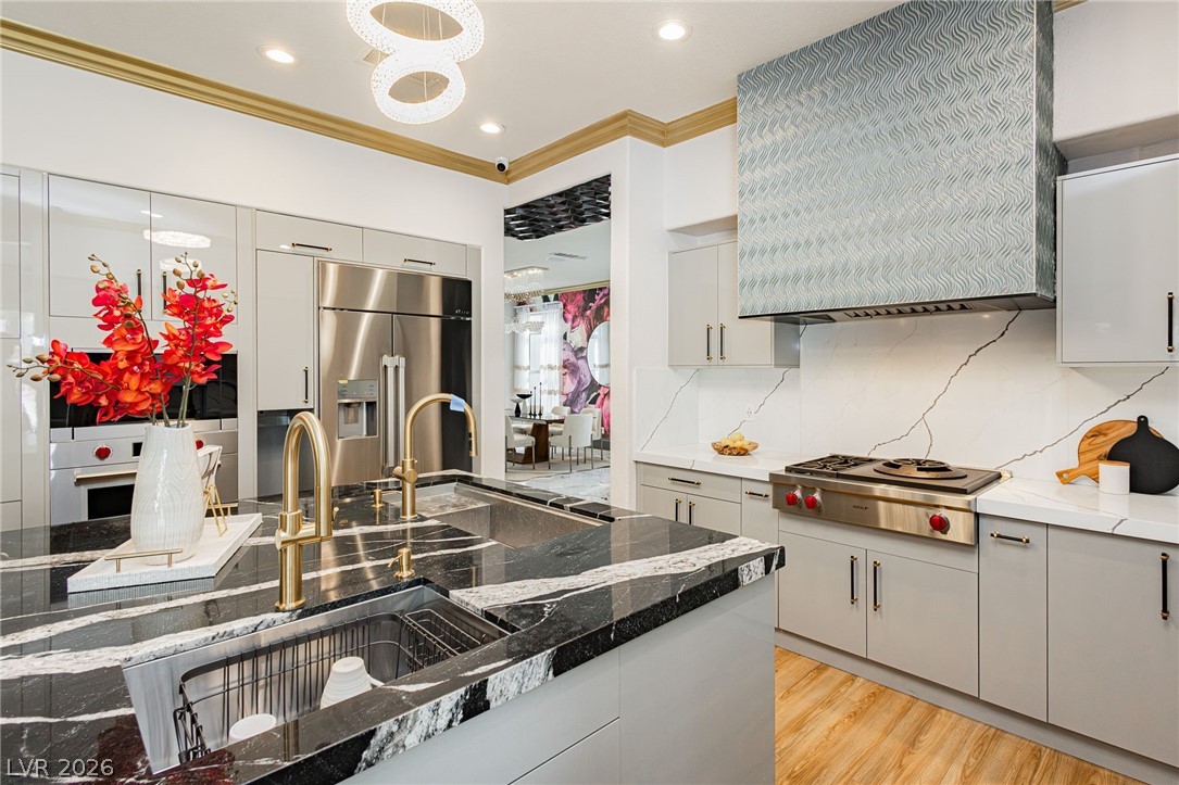 9498 Malasana Court