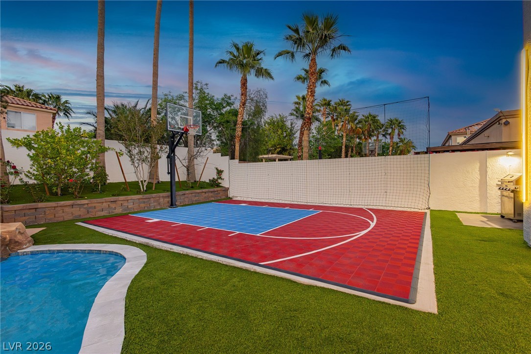 9498 Malasana Court