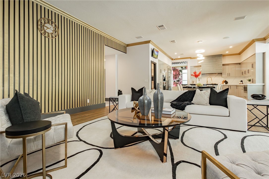 9498 Malasana Court