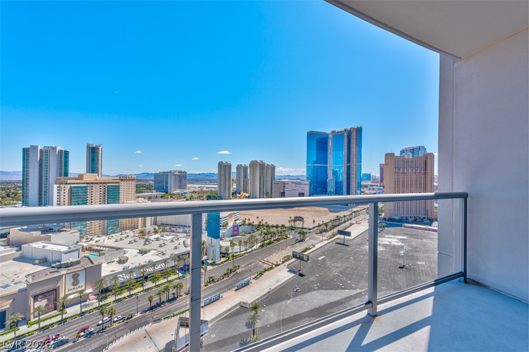 200 Sahara Avenue 2507