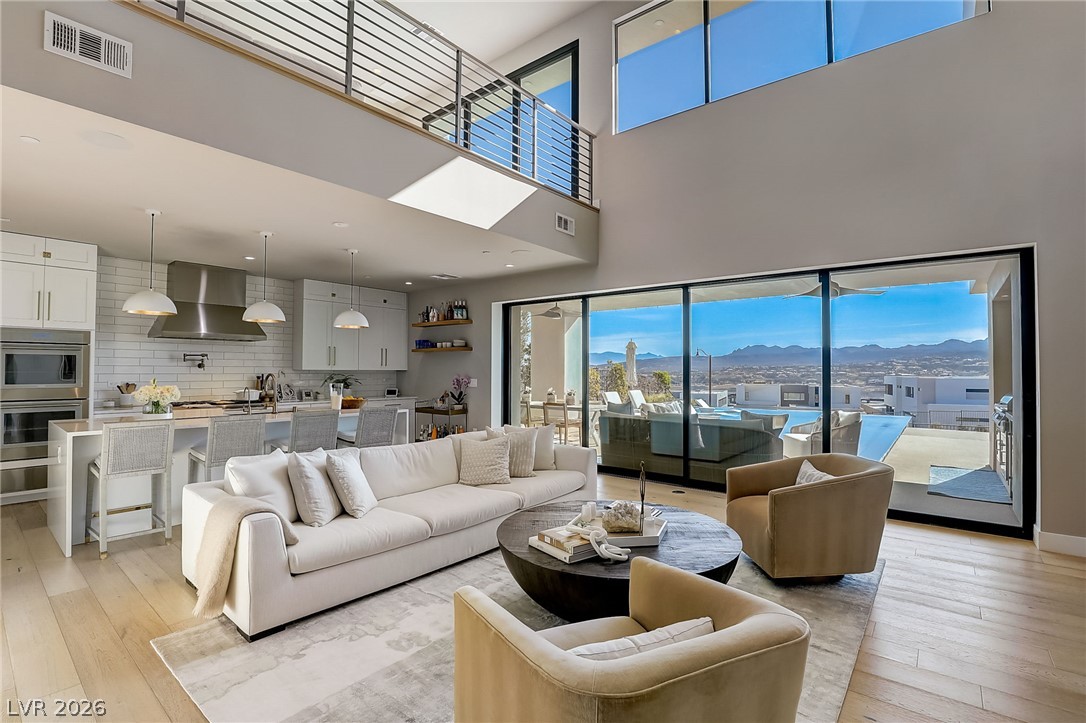 12 Highland Cove Lane