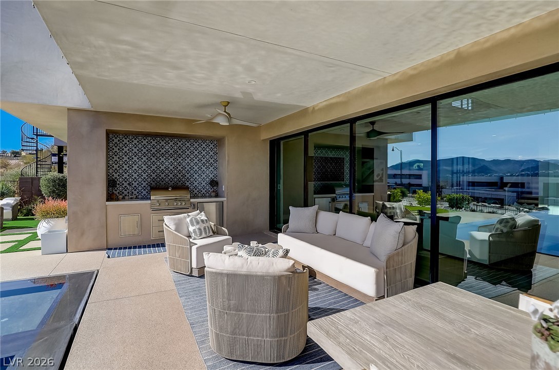 12 Highland Cove Lane