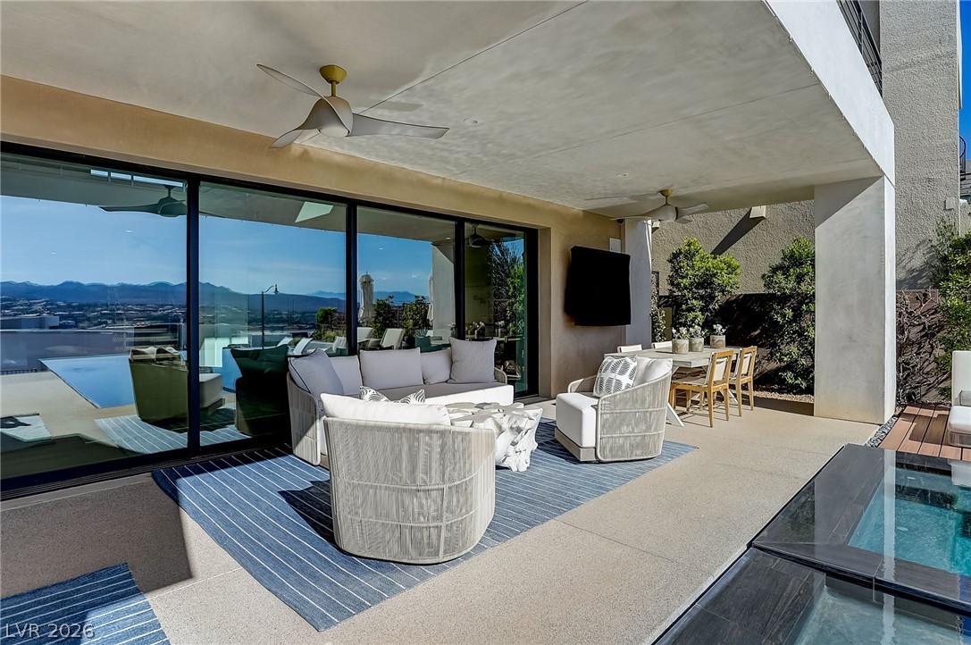 12 Highland Cove Lane