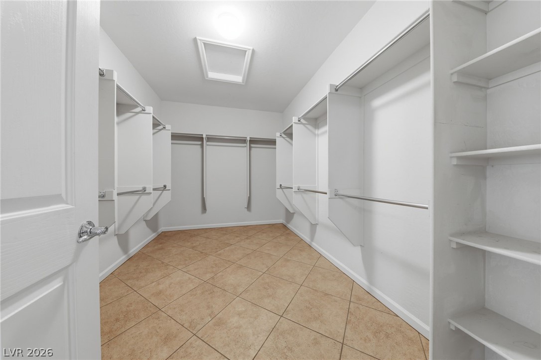2529 Venus Star Street