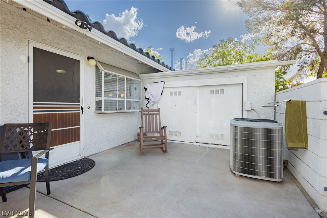 2121 Petersham Court B