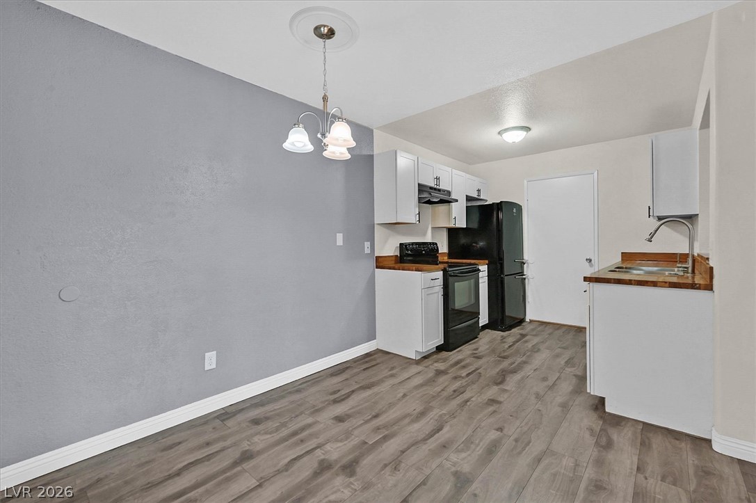 220 Mission Newport Lane 105