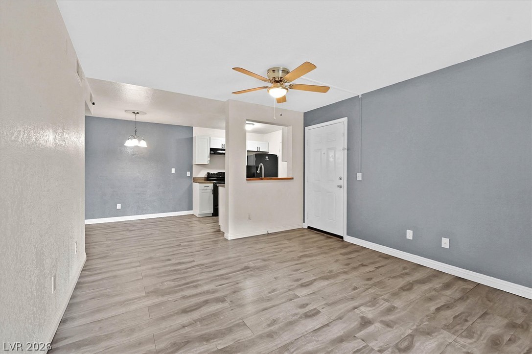 220 Mission Newport Lane 105