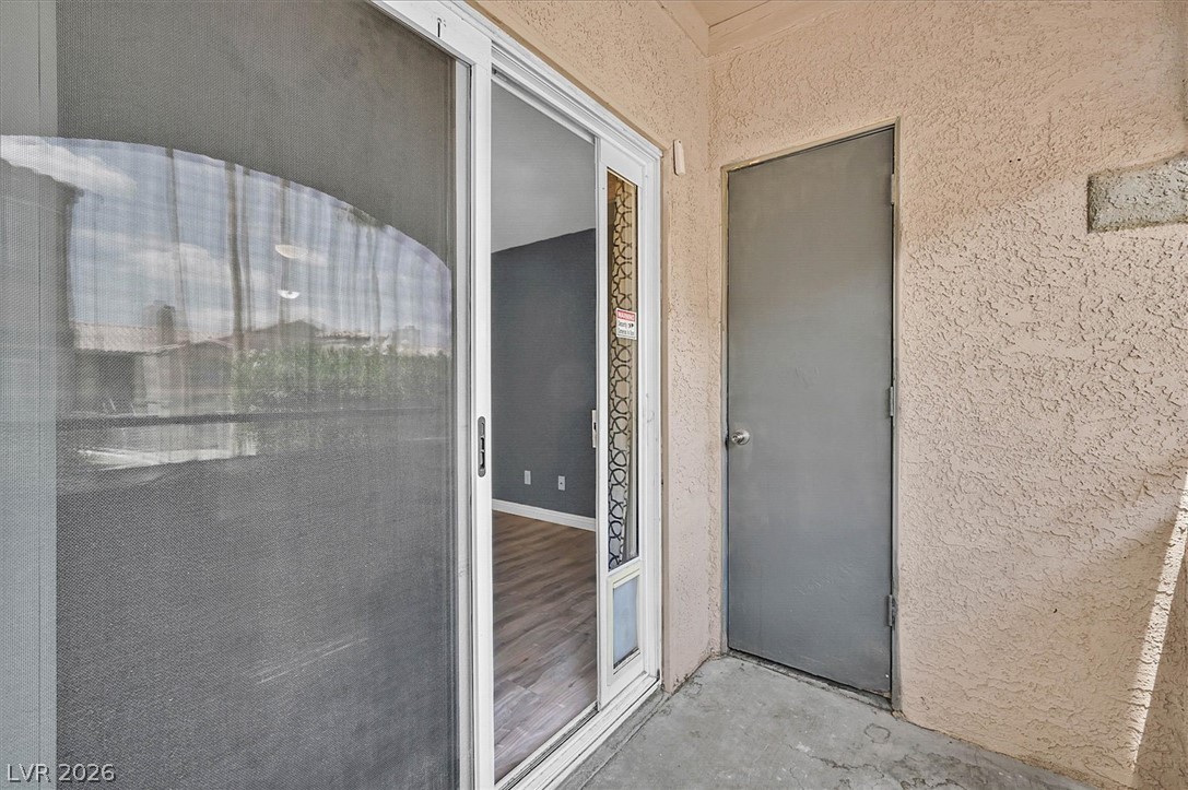 220 Mission Newport Lane 105