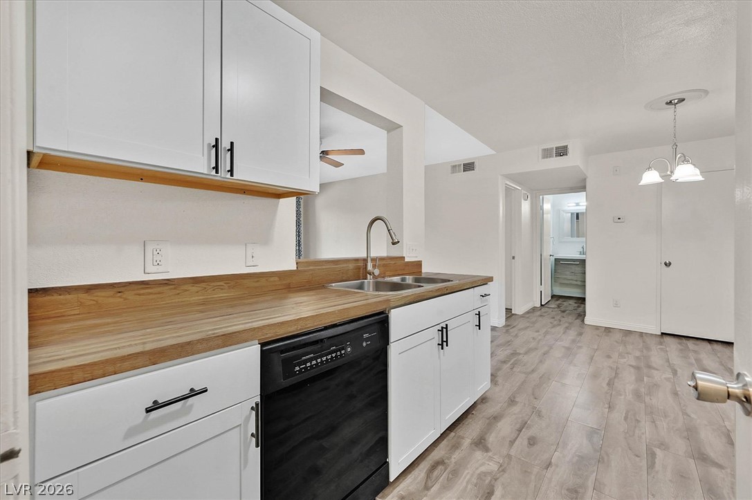 220 Mission Newport Lane 105