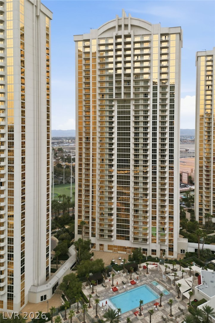 135 East Harmon Avenue 2721