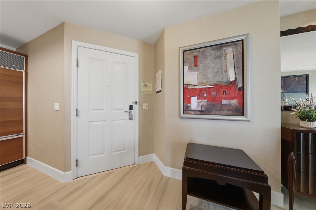 135 East Harmon Avenue 2721