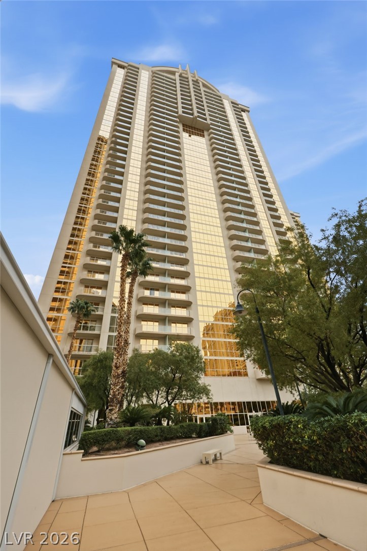 135 East Harmon Avenue 2721