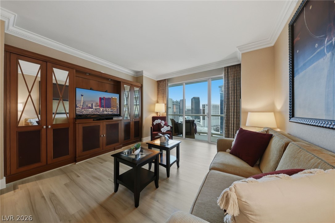 135 East Harmon Avenue 2721