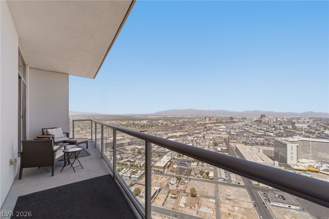 200 West Sahara Avenue 4004