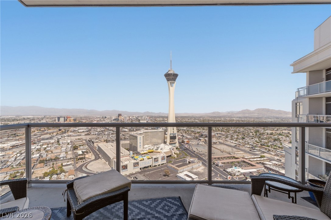200 West Sahara Avenue 4004